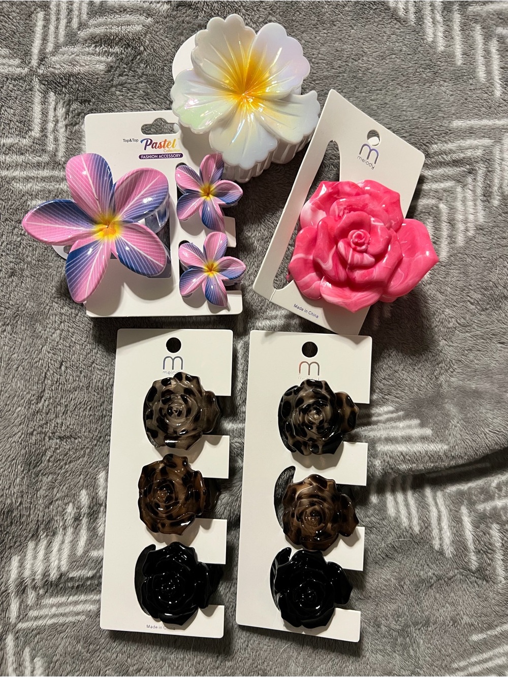 Bundle Lot New Flower Hair Claw Clip Sets - Multi-Colors Different Florals